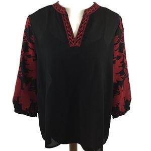Hazel 3/4 Sleeve  Boho Top M Built In Cami Size Medium Red Black NWOT